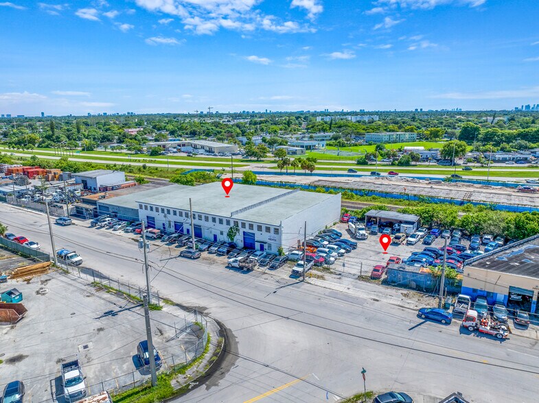 More Photos Of 2540-2600 Ali Baba Ave, Opa Locka Warehouse For Sale