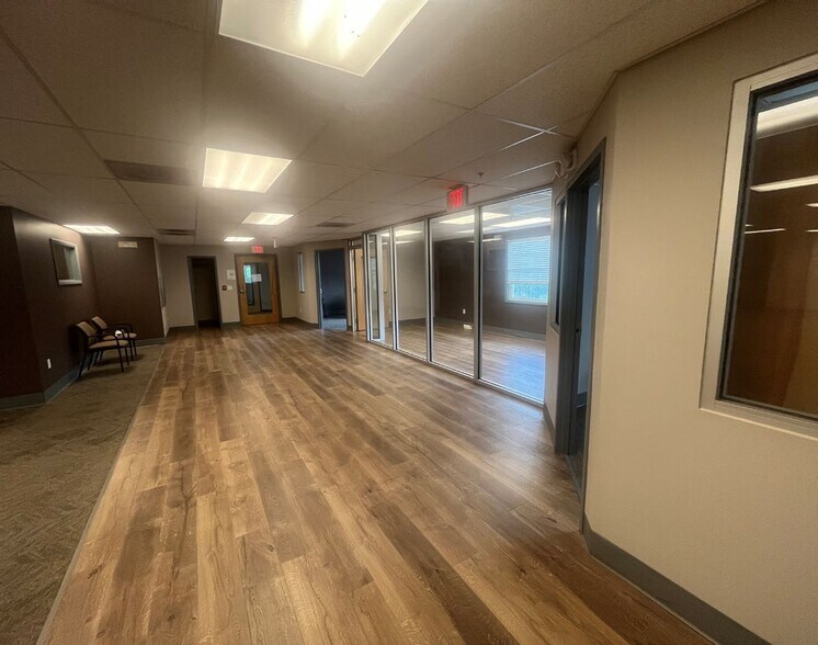 More Photos Of 375 Bay Rd, Queensbury Medical For Lease