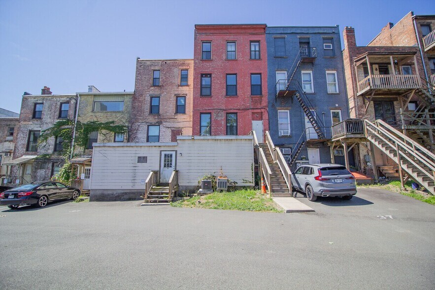 More Photos Of , Albany Unknown For Sale