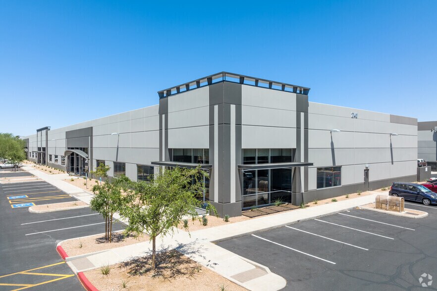 More Photos Of 2140 W Broadway Rd, Mesa Warehouse For Lease