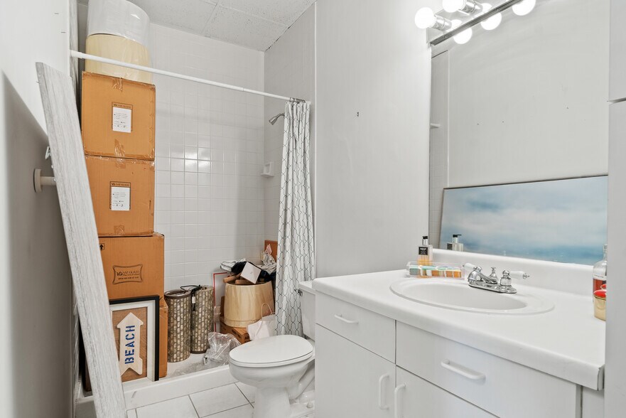 More Photos Of 117 NE 5th Ave, Delray Beach Storefront Retail Office For Sale