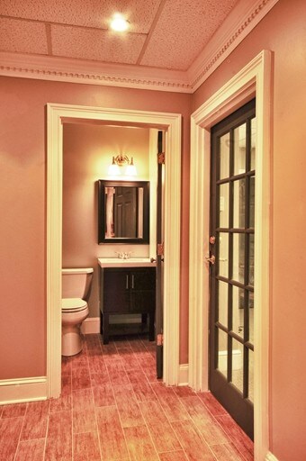 More Photos Of 320 Cherokee St NE, Marietta Office For Lease