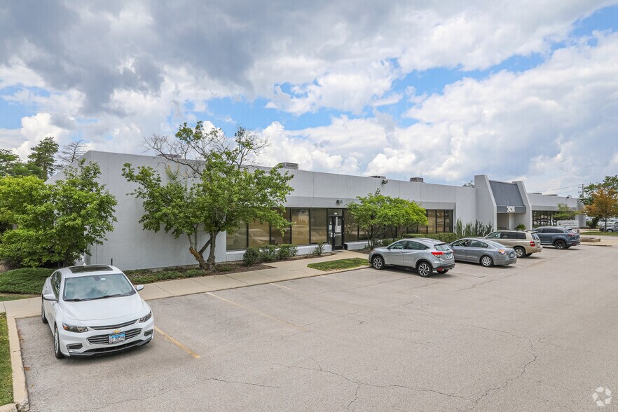 More Photos Of 1156 Shure Dr, Arlington Heights Unknown For Lease