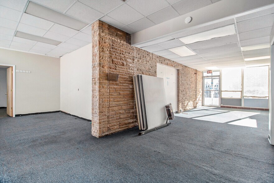 More Photos Of 740 Emerick St, Ypsilanti Medical For Lease