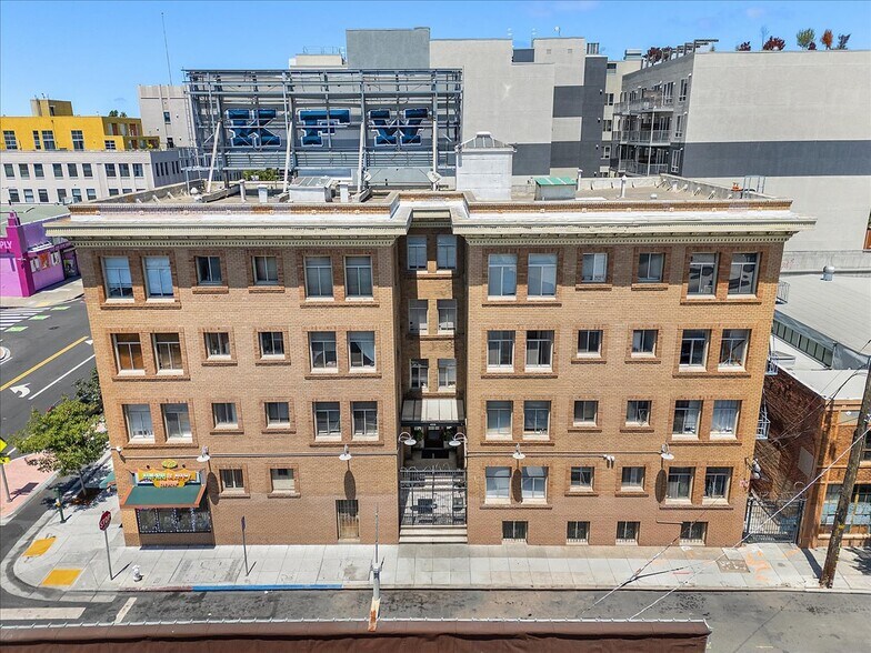 More Photos Of 498 25th St, Oakland Apartments For Sale