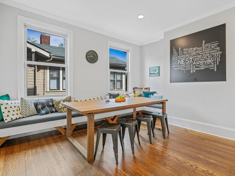 More Photos Of 339 Merrimon Ave, Asheville Office For Sale