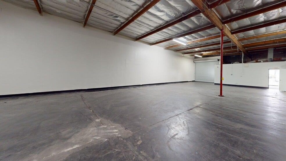 More Photos Of 17101-17121 Central Ave, Carson Warehouse For Lease