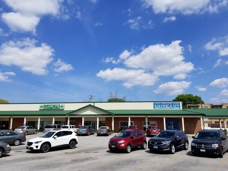 More Photos Of 4616-4646 W 103rd St, Oak Lawn General Retail For Lease