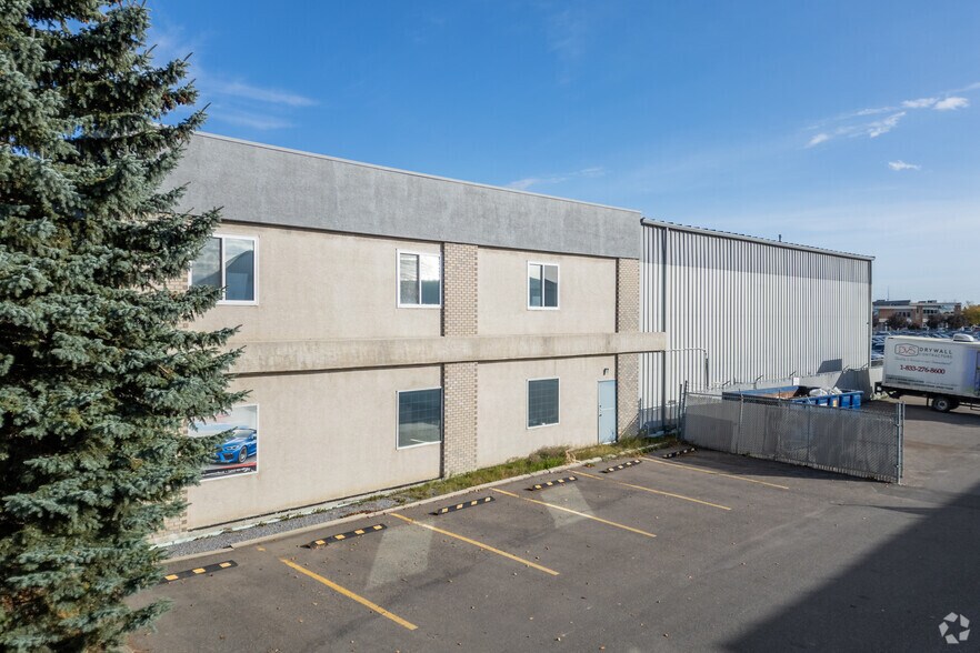 More Photos Of 2341 20th Ave NE, Calgary Warehouse For Lease
