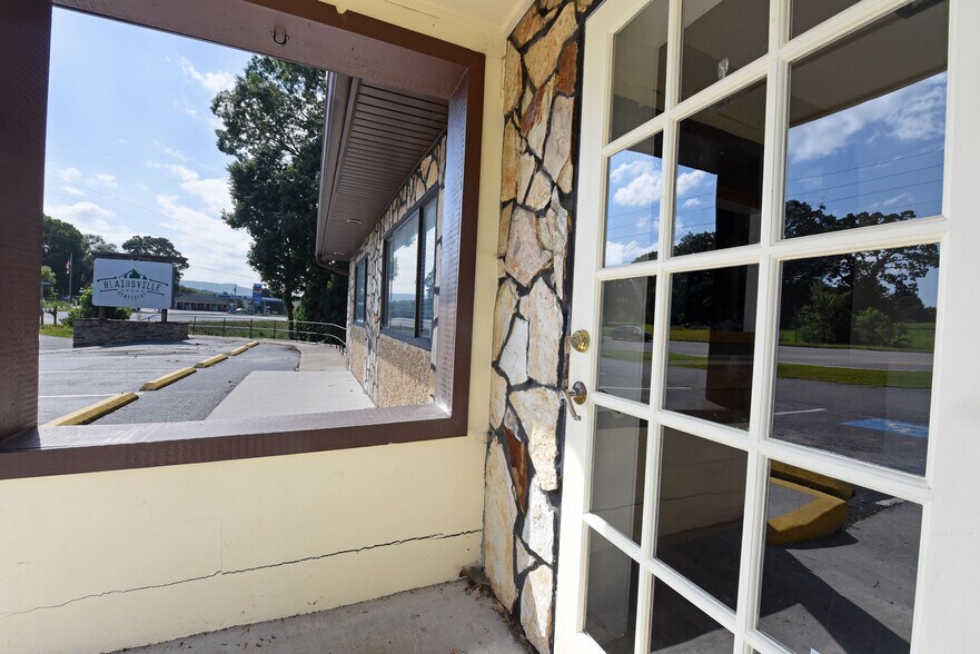 More Photos Of 10 Deer Crossing Trl, Blairsville Office For Lease