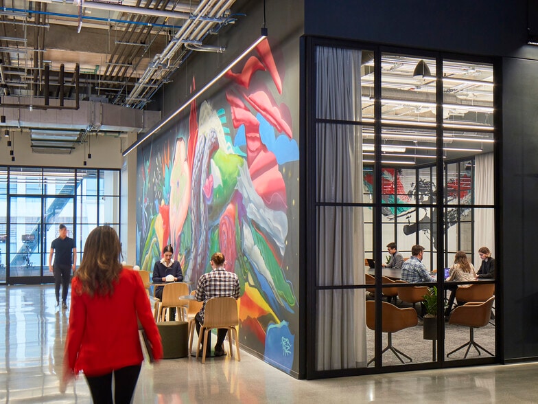 More Photos Of 800 W Fulton St, Chicago Office For Lease