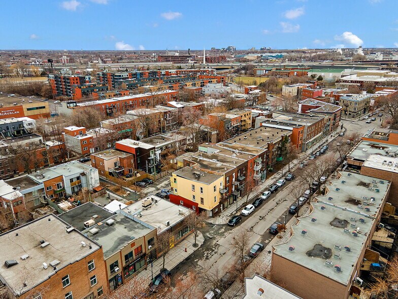 More Photos Of 5090-5092 St Notre-Dame O, Montréal General Retail For Sale