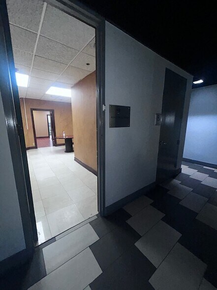 More Photos Of 900 W 49th St, Hialeah Medical For Lease