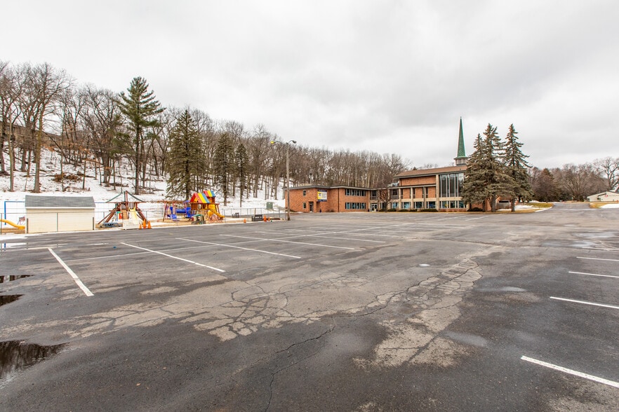 More Photos Of 974 Skyline Dr SW, Rochester Religious Facility For Lease