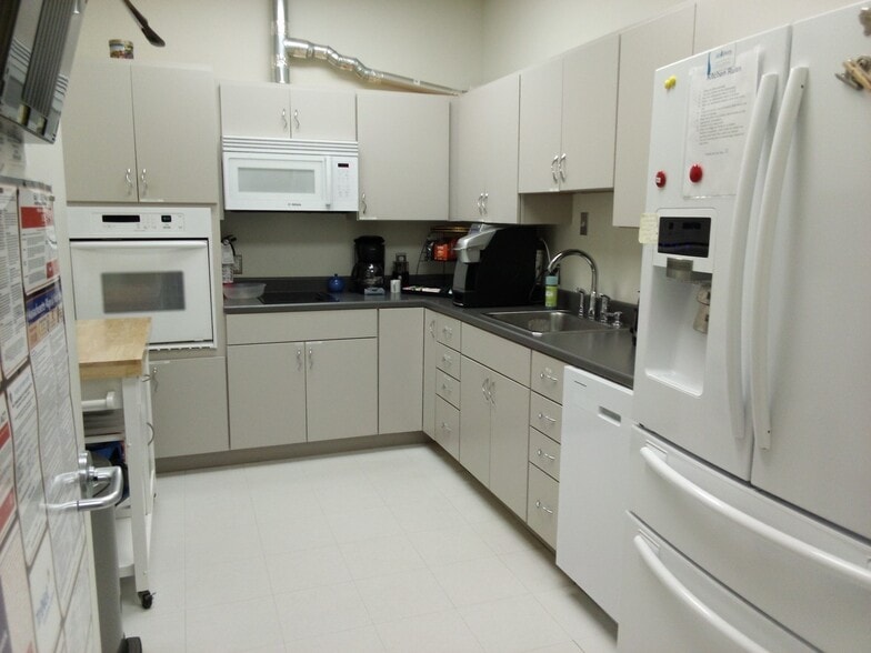 More Photos Of 114 Pleasant St, Southbridge Manufacturing For Sale