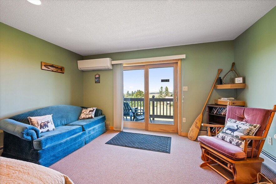 More Photos Of 341 US Route 1, Weston Hotel For Sale