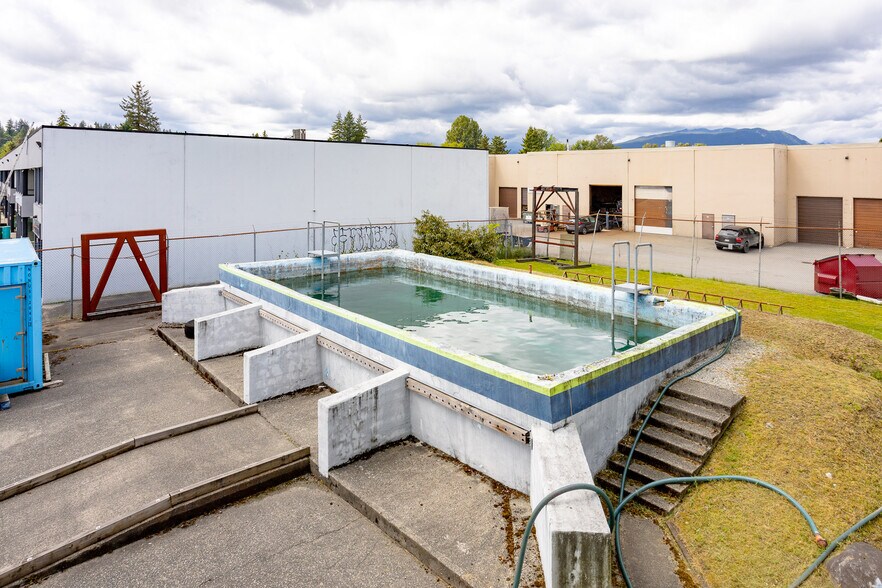 More Photos Of 1734 Broadway St, Port Coquitlam Industrial For Sale