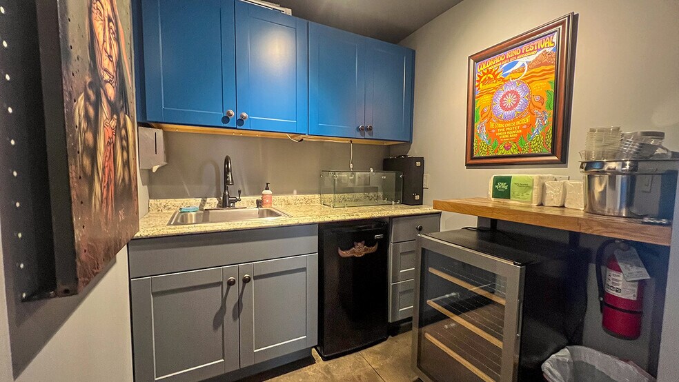 More Photos Of 2034 Pearl St, Boulder Storefront Retail Residential For Sale