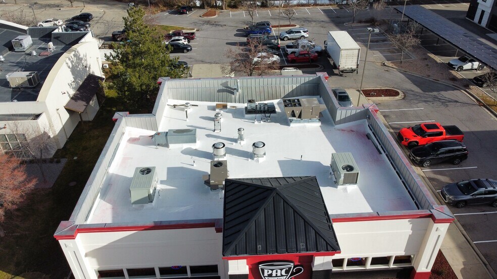 More Photos Of 7495 Union Park Ave, Sandy Restaurant For Sale