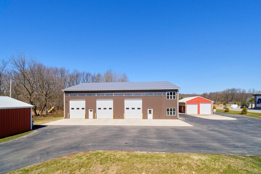 More Photos Of 480 E Parkdale Ave, Manistee Specialty For Sale