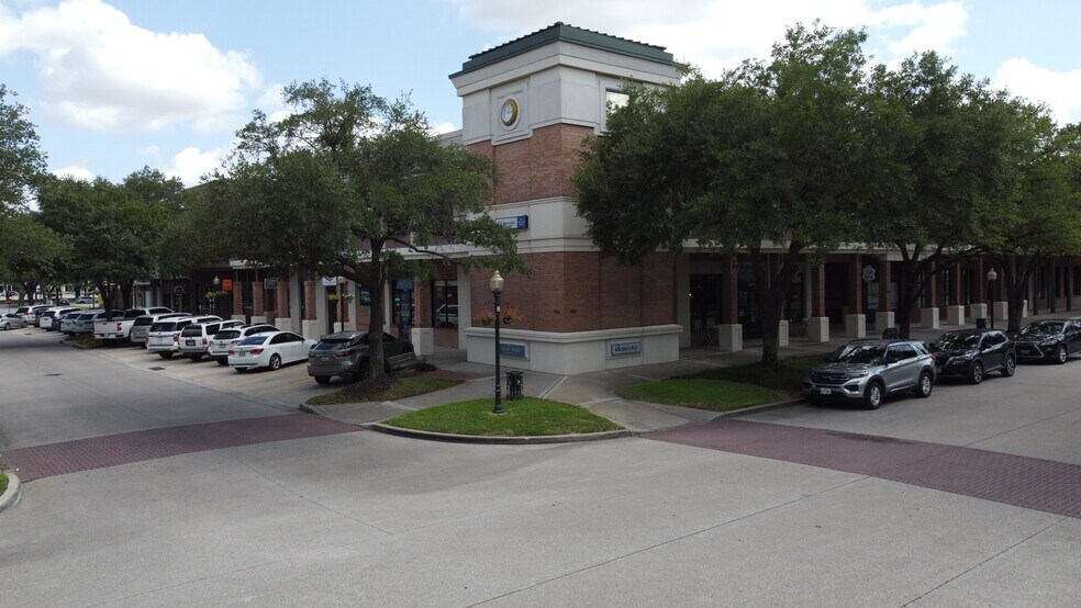 More Photos Of 8 N Main St, Kingwood Unknown For Lease