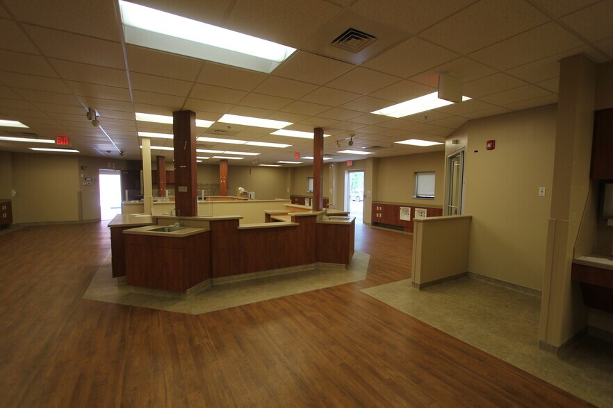 More Photos Of 480 Central Ave, Northfield Medical For Lease