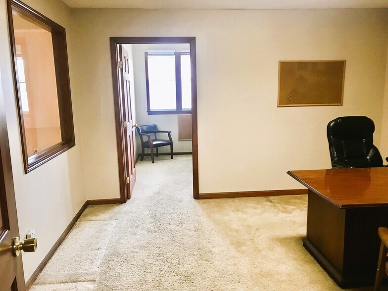 More Photos Of 4920 Reed Rd, Columbus Loft Creative Space For Lease