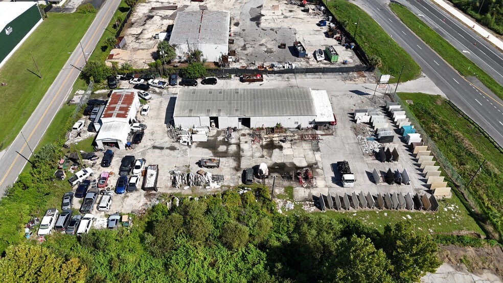 More Photos Of 7806 N Orange Blossom Trl, Orlando Contractor Storage Yard For Sale