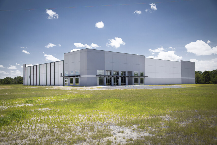 Primary Photo Of 701 Industrial Park Rd, Sylvania Warehouse For Sale