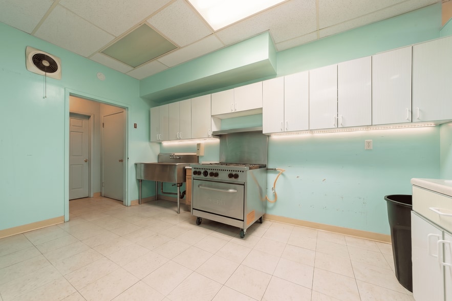 More Photos Of 2114 Mermaid Ave, Brooklyn Storefront Retail Residential For Sale
