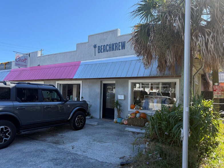More Photos Of 2019 Middle St, Sullivans Island General Retail For Lease