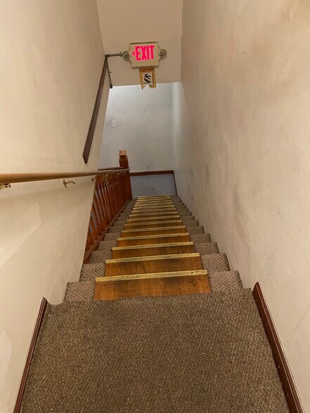 More Photos Of 111 S Warren St, Trenton Storefront Retail Residential For Sale