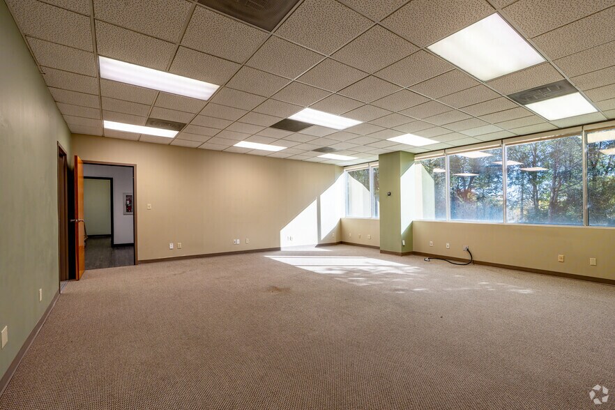 More Photos Of 3630 Sinton Rd, Colorado Springs Office For Lease