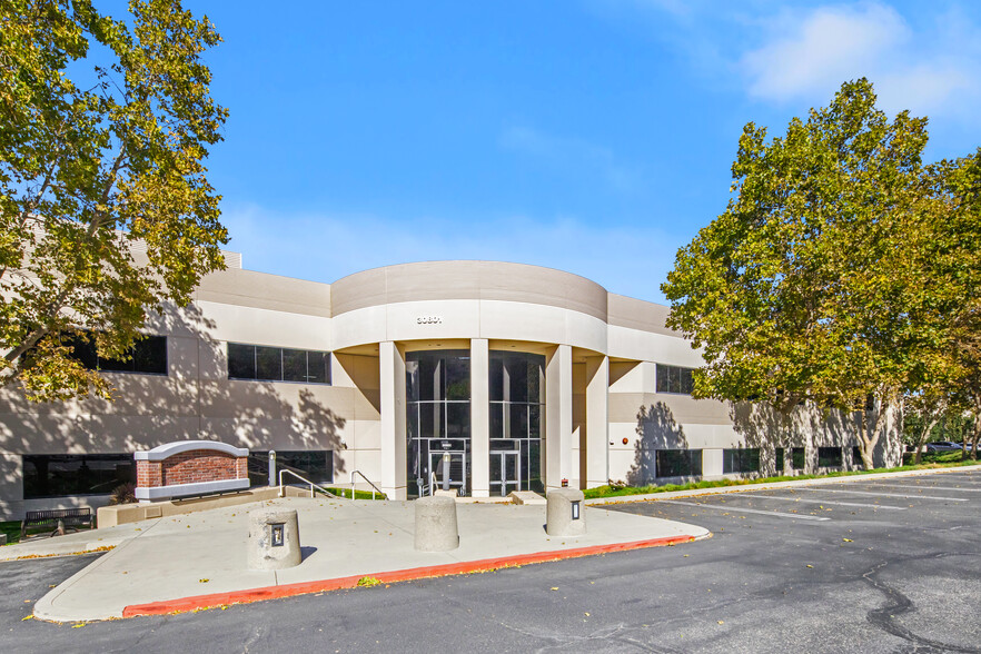 Primary Photo Of 30801 Agoura Rd, Agoura Hills Research And Development For Sale