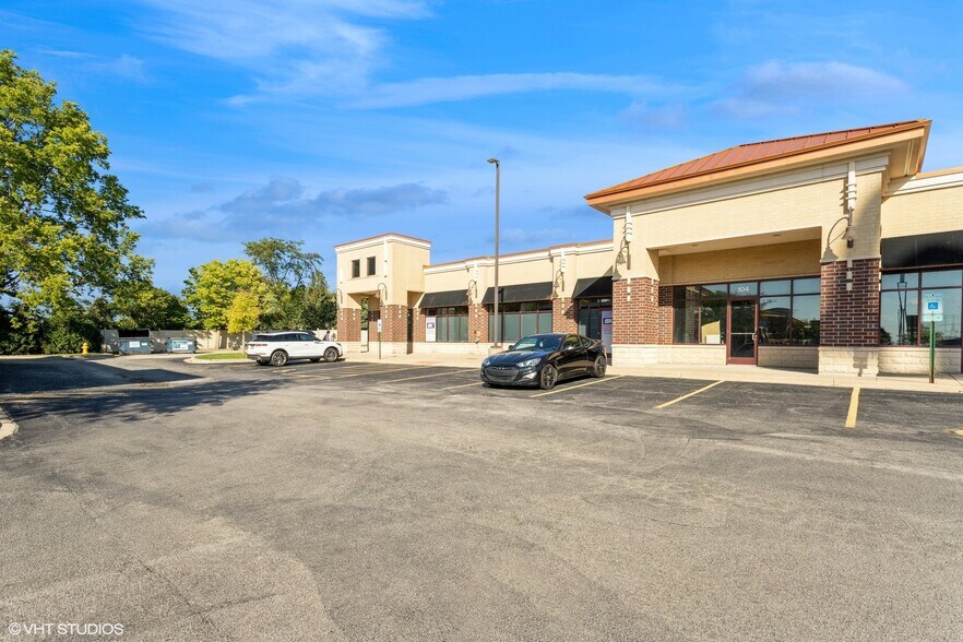 More Photos Of Mondamin & Ridge St, Minooka Unknown For Lease