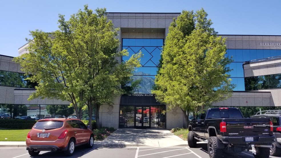 More Photos Of 574-584 S State St, Orem Office For Sale