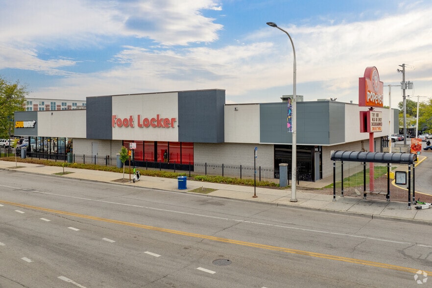 More Photos Of 800 N Kedzie Ave, Chicago Unknown For Lease