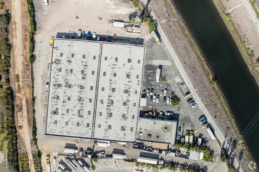 More Photos Of 18903 Anelo Ave, Carson Warehouse For Sale