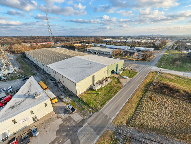 More Photos Of 831 Park Ave, Murfreesboro Manufacturing For Lease