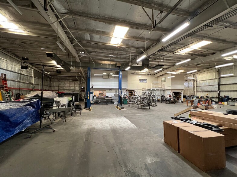 More Photos Of 8120 35th Ave, Sacramento Manufacturing For Lease