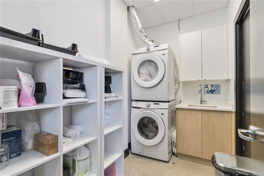 More Photos Of 2471 Sidney Av, Sidney Apartments For Sale