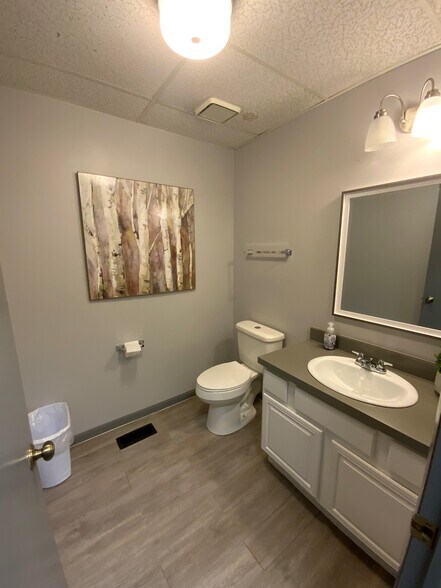 More Photos Of 3723 Wilmington Pike, Kettering Office For Sale