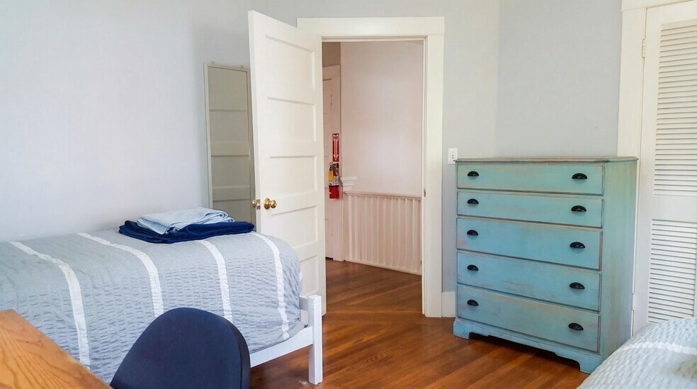 More Photos Of 2633 Regent St, Berkeley Multifamily For Sale