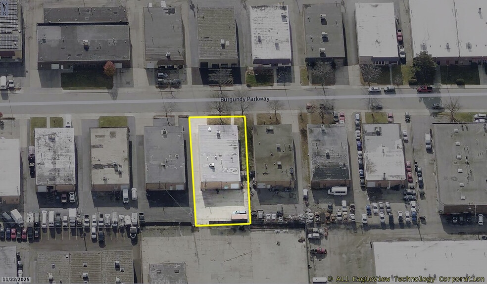 More Photos Of 1538 Burgundy Pky, Streamwood Warehouse For Sale