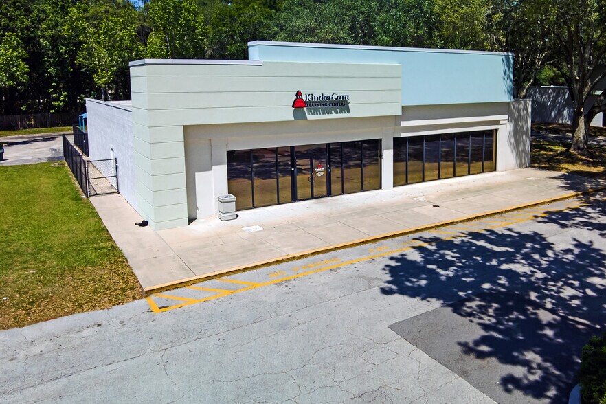 More Photos Of 8595 Beach Blvd, Jacksonville Unknown For Lease