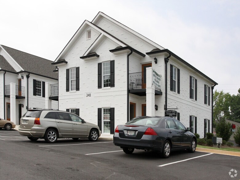 More Photos Of 341 Dahlonega St, Cumming Office Residential For Lease