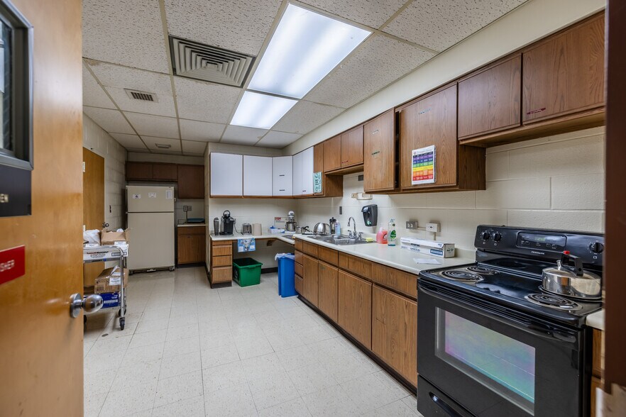 More Photos Of 1251 Trumansburg Rd, Ithaca Office Residential For Sale