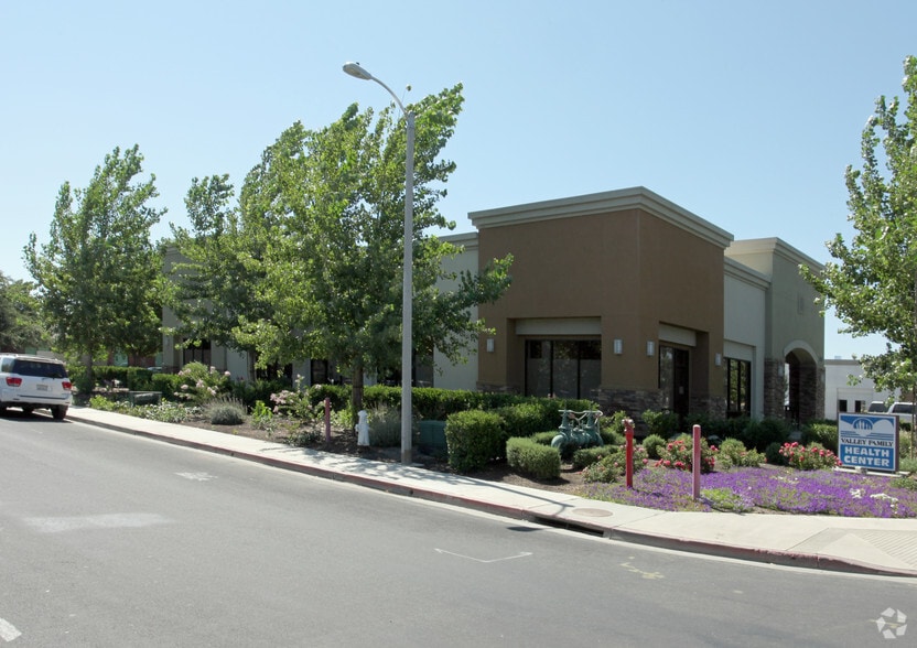 Primary Photo Of 351 Mall Dr, Hanford Office For Sale