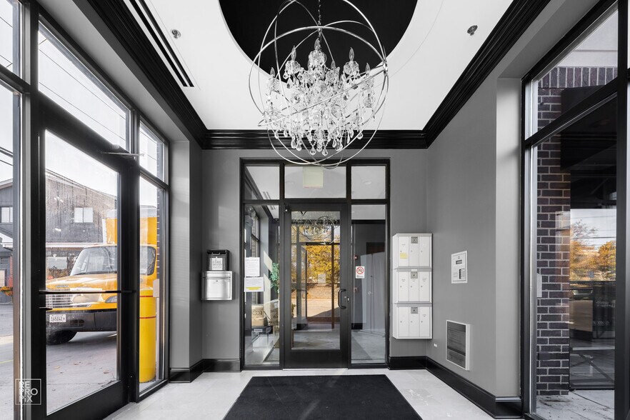 More Photos Of 1 Walker Ave, Clarendon Hills Office For Lease