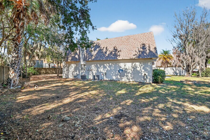 More Photos Of 643 W Oak Terrace Dr, Leesburg Apartments For Sale